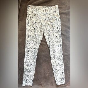 Athleta salutation stash high rise 7/8 tight leggings